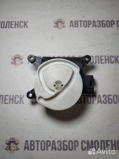 Моторчик заслонки отопителя Audi A4 B6 (2000—2006)