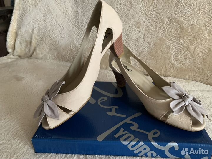 Туфли женские 37 размер натуральная кожа бежевые