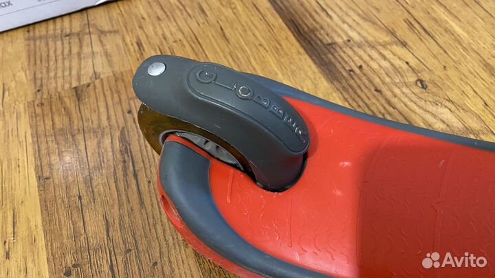 Трехколесный самокат Globber primo plus light