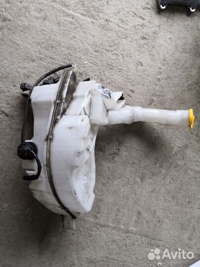 Бачок омывателя хэч мазда 3 бк