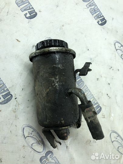 Бачок Гур Toyota Vios