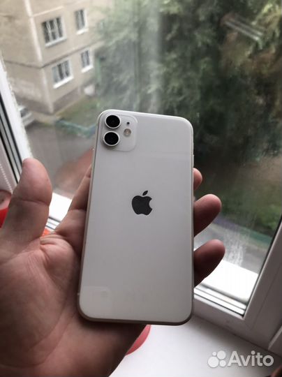 iPhone 11, 128 ГБ