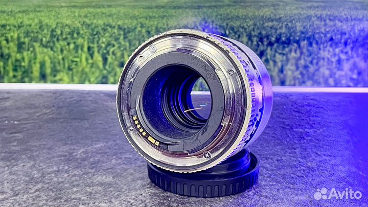 Объектив Телеконвертер Canon EF 2x Extender II