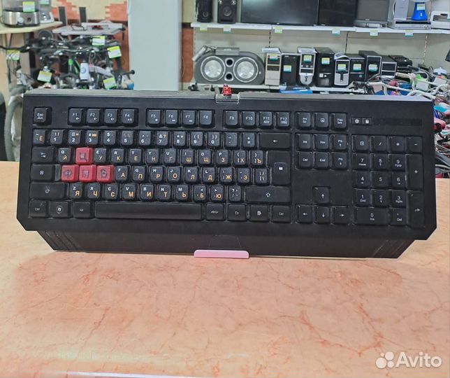 Игровая клавиатура Bloody B120