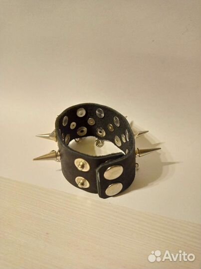 Ошейники и напульсники