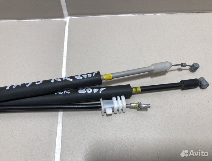 Трос замка задней двери Hyundai IX55