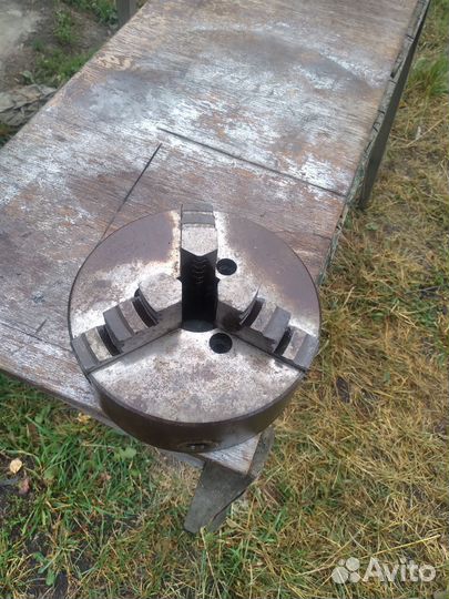 Патрон для токарного станка 200 мм