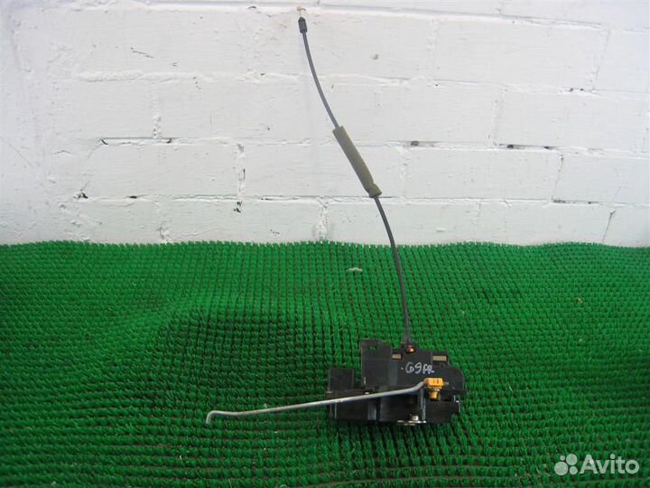 Замок двери передней правой Opel Antara 2007