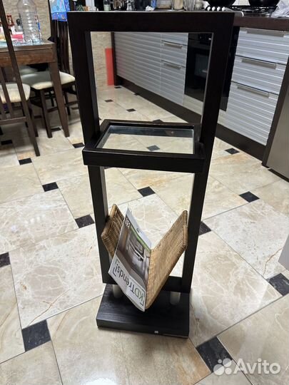 Стойка для журналов