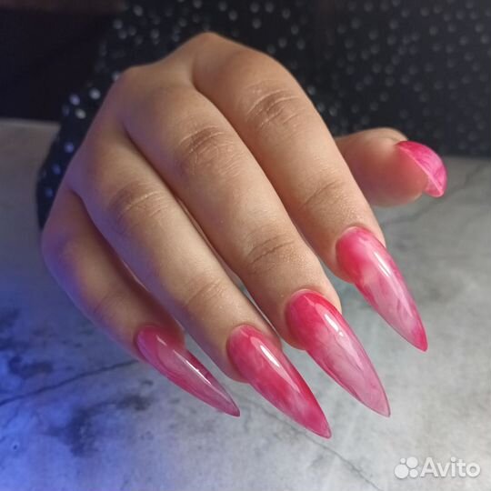 Наращивание ногтей