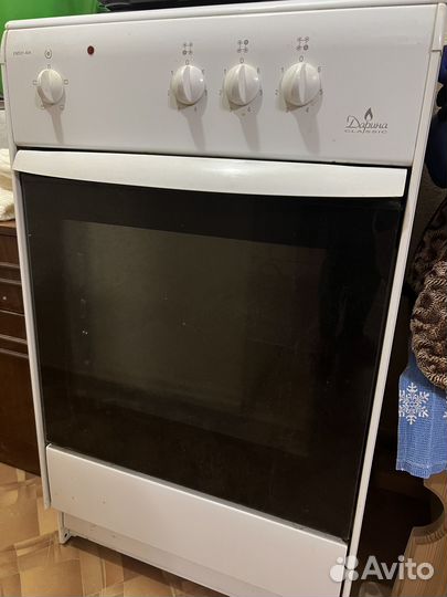 Электроплита трехконфорочная