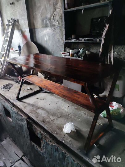 Стол в стиле loft