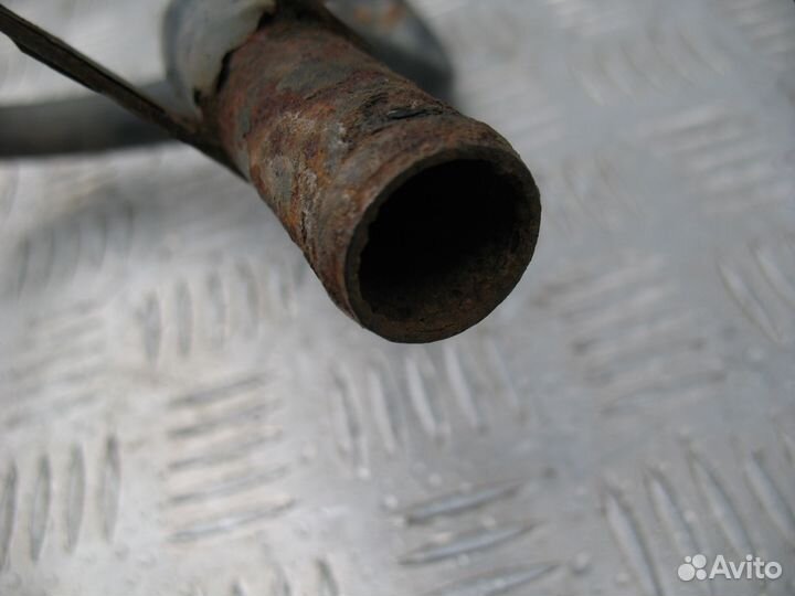 Трубка охлаждающей жидкости VW Transporter T4