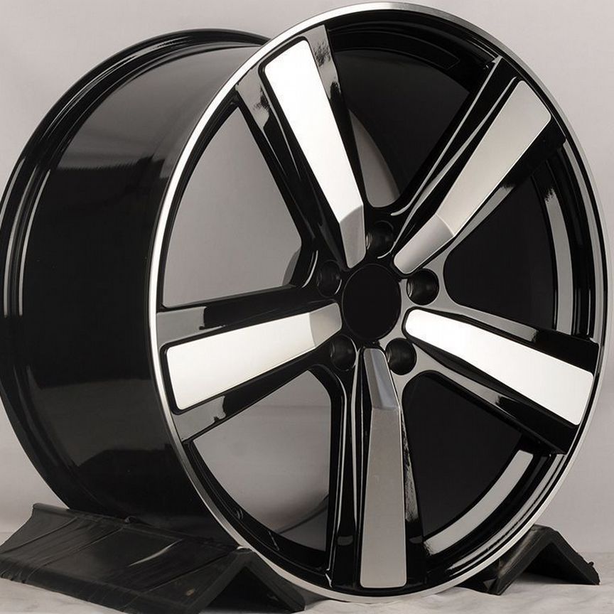 Литые диски Iwheelz 10×R22 5×130