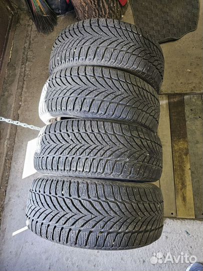 Goodyear UltraGrip Ice 2 215/55 R16 97T