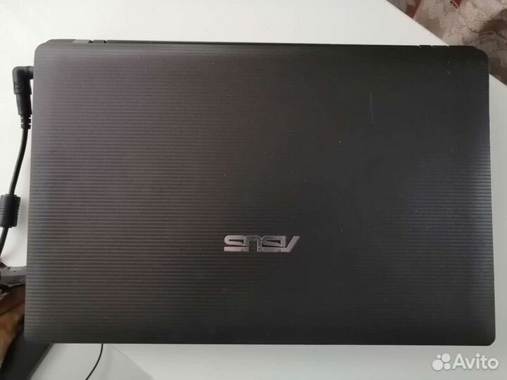 Ноутбук asus
