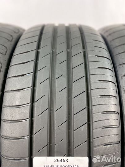 Goodyear EfficientGrip Performance 225/45 R18 85V