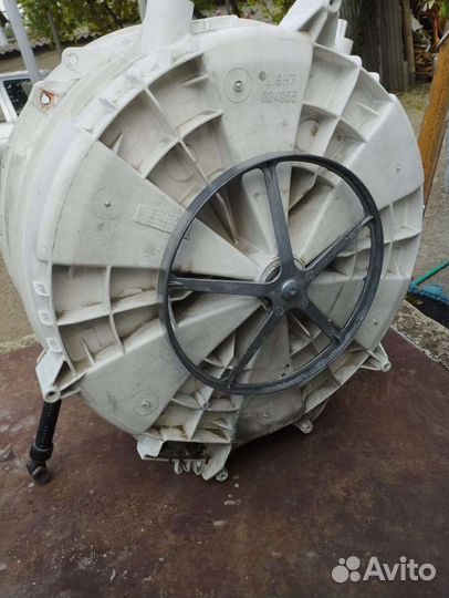 Бак стиральной машины indesit