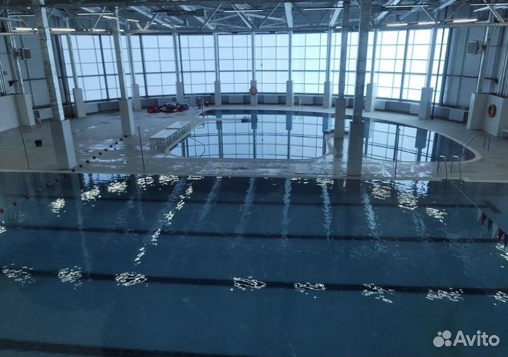 Абонемент в фитнес клуб с бассейном