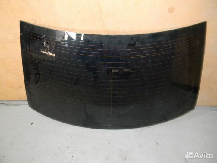 Стекло заднее (седан) Toyota Avensis 2 (2003-2008)