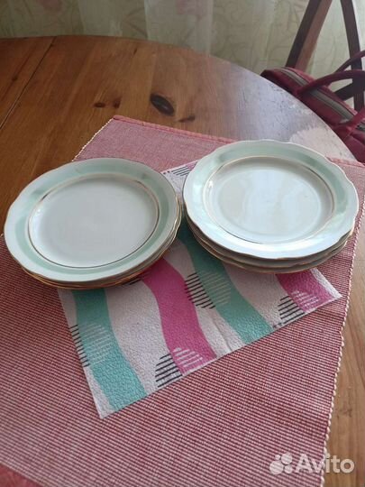 Тарелки десертные