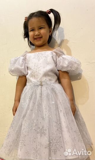 Платье снежинки 110
