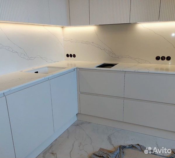 Камень для облицовки подиумов, стен, полов