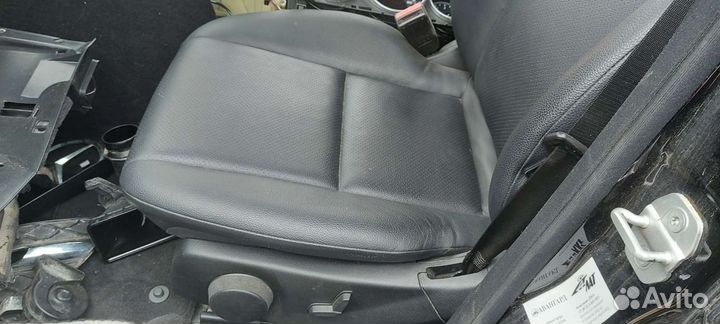 Комплект сидений на Mercedes w204
