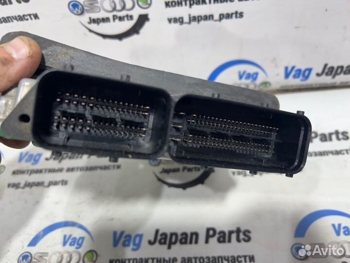 Блок управления двигателем Audi A4 B8 cdnc 2009