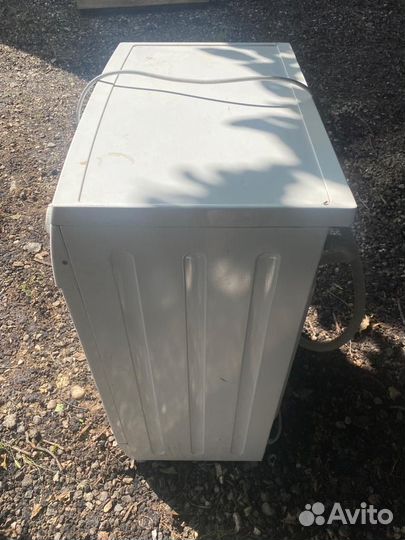 Стиральная машина с вертикальной загрузкой