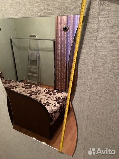 Зеркало настенное