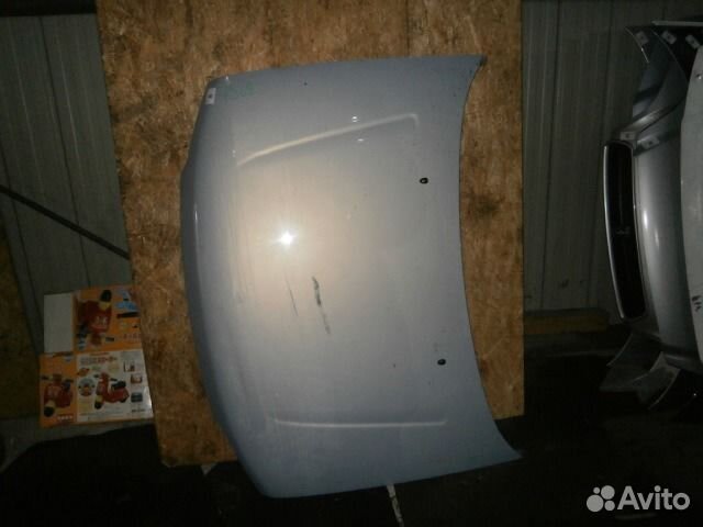 Капот nissan cube Z10 2000