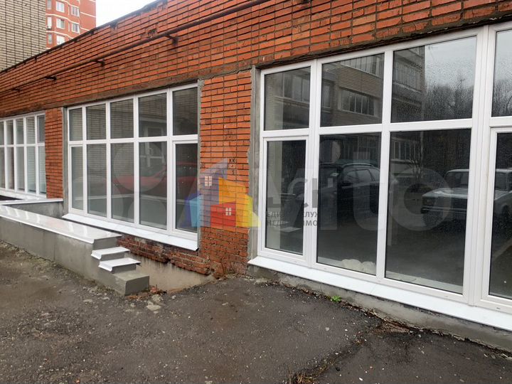 Продам помещение свободного назначения, 365 м²