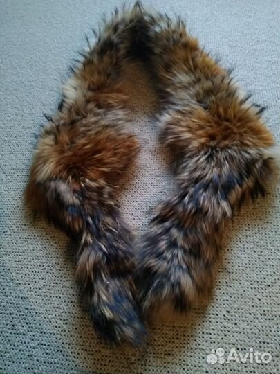 Воротник из натурального меха енота