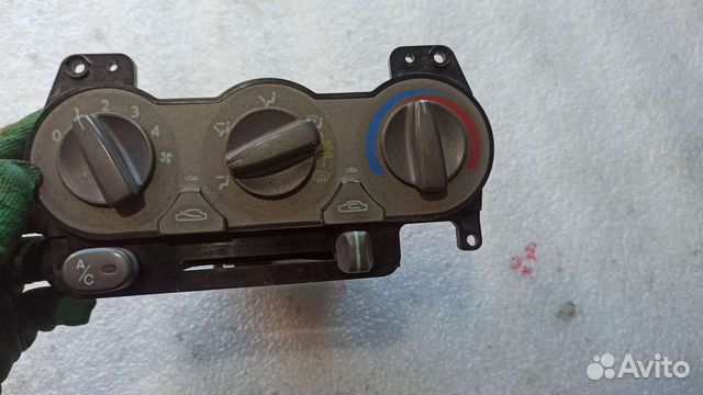 Блок управления климатом Kia spectra дефект