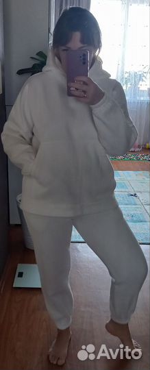 Спортивный костюм женский