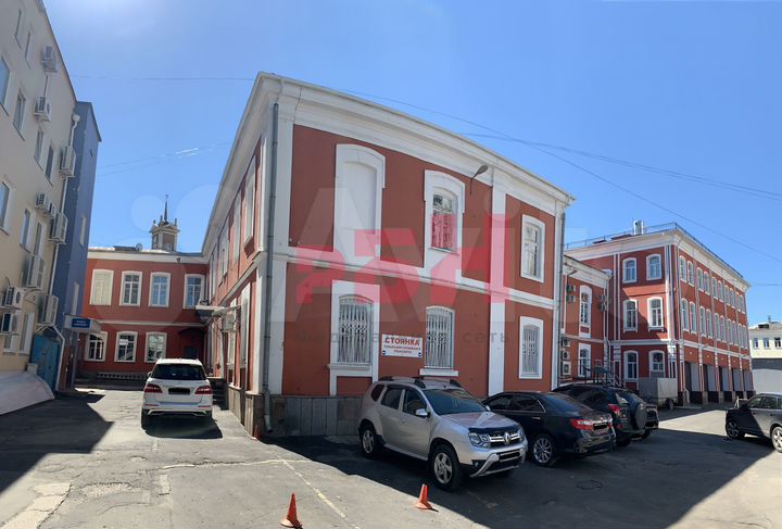 Офис в центре города, 228.6 м²