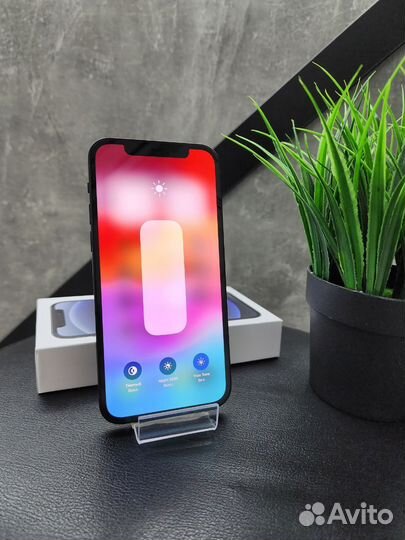 iPhone 12, 64 ГБ