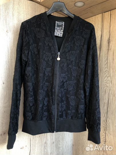 Бомбер чёрный кружевной 44