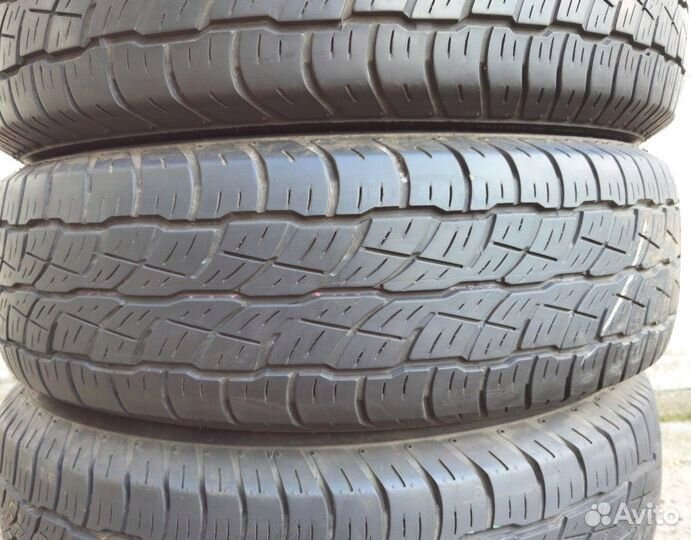 Bridgestone Dueler H/T 687 215/70 R16 99H