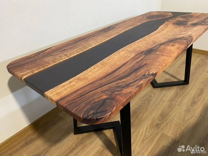 Письменный стол лофт 'Profitable Abundance'