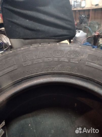 Hankook Radial RA08 195/75 R16C 106F