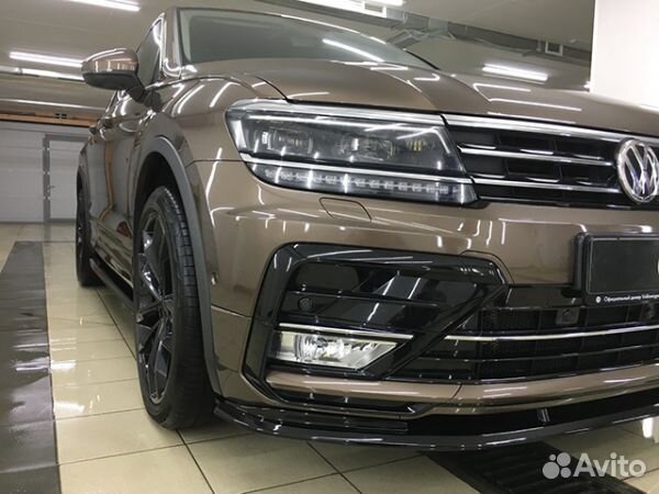 Накладки под пороги для VW Tiguan (mk2)