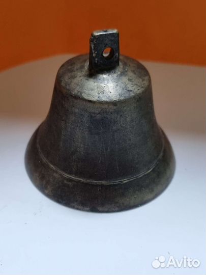 Старинный колокольчик