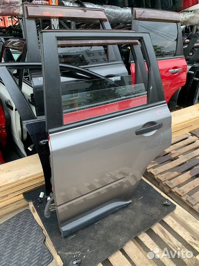 Левая задняя дверь Nissan X-trail T31