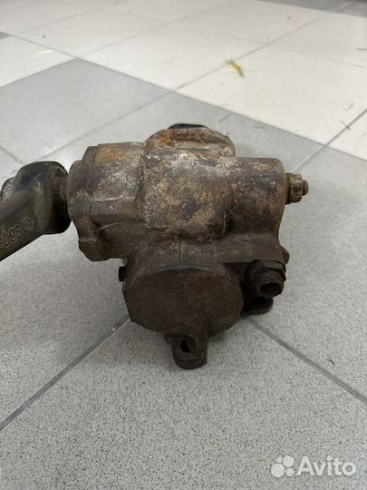 Рулевой редуктор w126