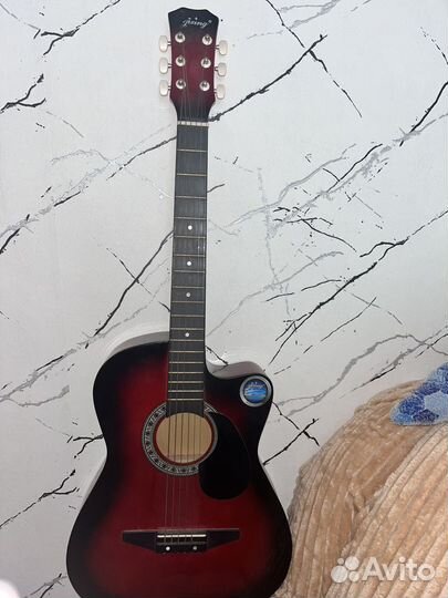 Классическая гитара шестиструнная