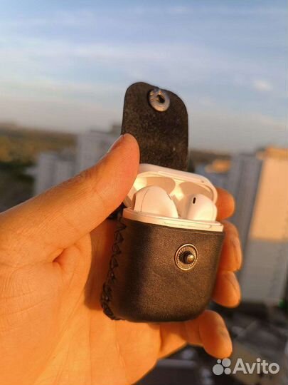 Чехол на airpods из кожи