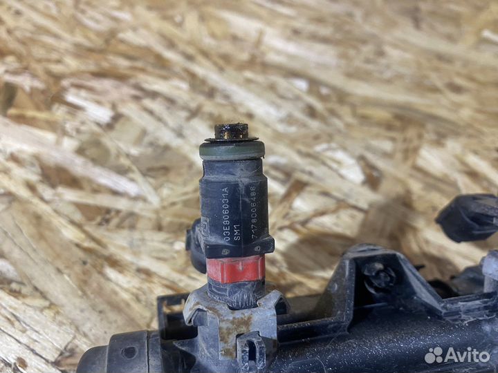 Топливная рампа Форсунка Skoda Fabia 2 00-21