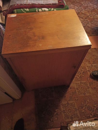 Продам швейную машинку